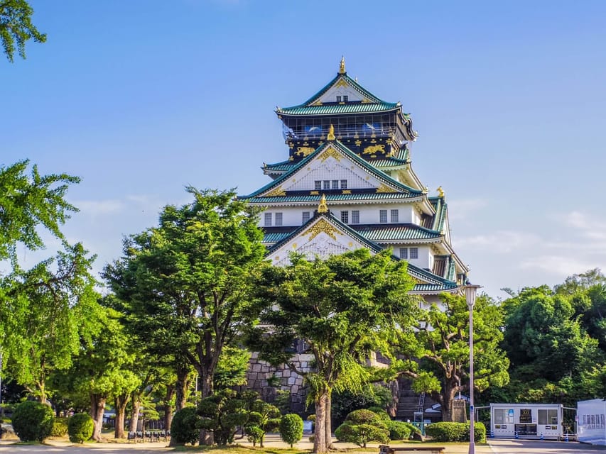1-Day walking tour in Osaka:Castle, temples and Ukiyoe - Osaka Castle Museum: from 1597 to the 1995 rebuild