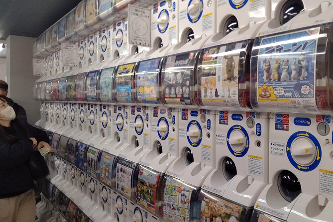 Anime shopping tour in Osaka: figures, Manga, Maid Cafe, Knife - How the timing really works (2–5 hours, with smart pacing)