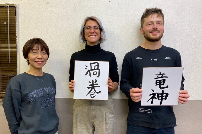 Calligraphy Workshop in Namba, Dotonbori - The Teacher Team: Instruction Plus English Support