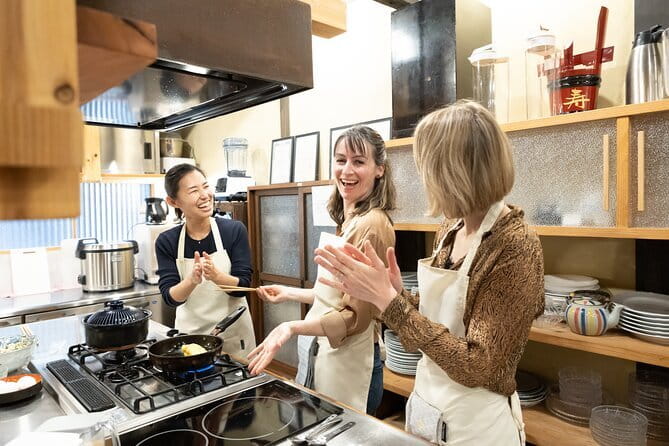 Cooking Class for Ramen and Gyoza in a Quiet Old Osaka House - A quiet Osaka lunch inside a renovated 90-year-old house