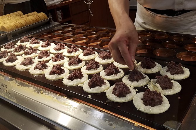 Deep Dive: Osaka Food Markets from Local to Luxurious! - Getting started: pickup, pace, and how the tour works