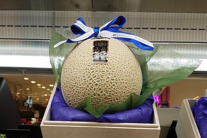 Deep Dive: Osaka Food Markets from Local to Luxurious! - Kuromon Ichiba Market: top sights, higher prices, strong quality