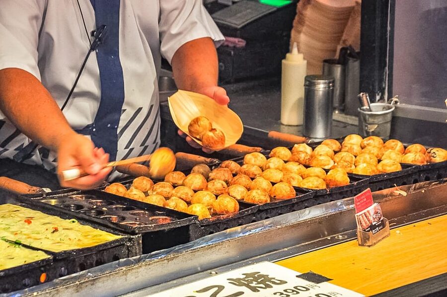 Discover Osaka, Private Customizable Tour with Expert Guides - Train Time in Osaka: Why Moving Matters More Than You Think