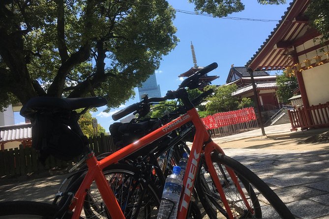 Eat, Drink & Cycle: Osaka Foodie Bike Tour - Shinsekai Street Bites: A Warm-Up for Real Osaka Flavors