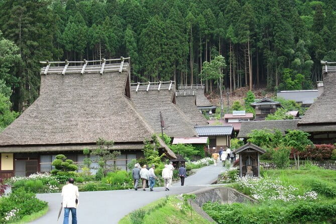 From Osaka/Kyoto: Amanohashidate & Miyama 1-Day Bus Tour w/ Meal - Chion-ji Temple: A Serene Begin Before the Big Views