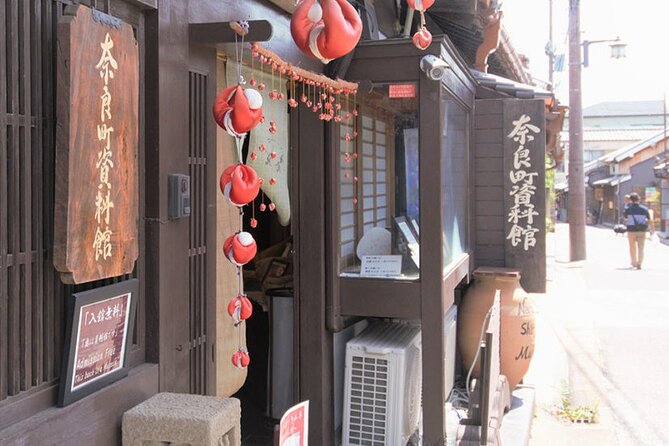 Full Day Guided Tour to Nara from Osaka by Van - Naramachi free time: lunch, souvenirs, and WW2-sparing old streets