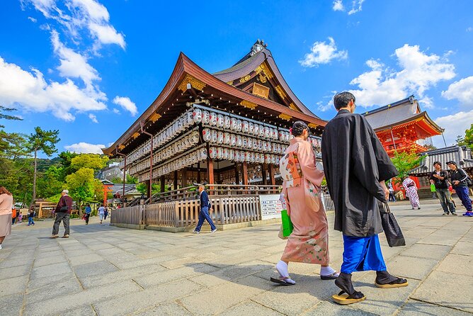 Kyoto Full day Tour Kinkakuji, Kiyomizu-dera and Fushimi Inari - Guides make the difference: how Yiyi and Frederick raised the day
