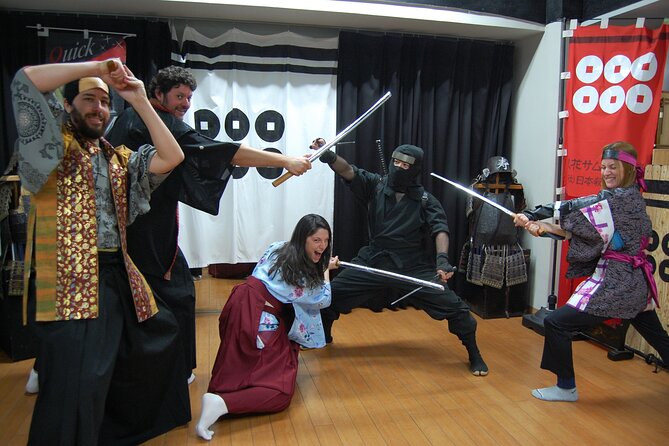 Learn The Katana 'Sword' Technique of Samurai and Ninja - Costumes and Kimono Hakama: Wearing the Part Changes How You Move