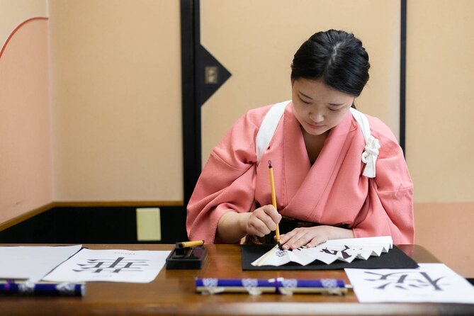 Learning Zen of Japanese Calligraphy in kimono near Osaka Castle - Language Support You Can Rely On (Even If Your Japanese Is Zero)