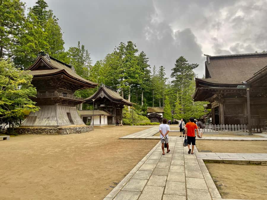 Mount Koya: Full-Day Private Guided Tour from Osaka - Okunoin and Oku no In: Kobo Daishi, a Massive Cemetery, and the Quiet That’s Earned