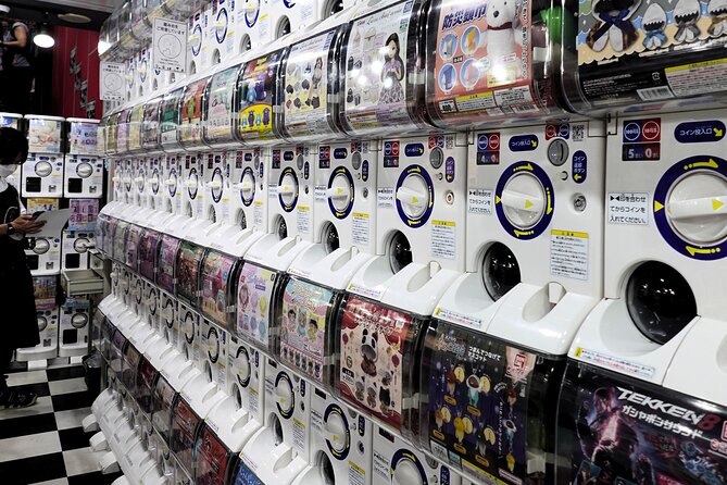 Osaka 4-Hour Walking Tour: Hotspots and Hidden Gems - Den-Den Town (Nipponbashi): anime streets and the joy of gachapon
