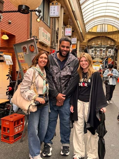 Osaka: All-Inclusive Local Eats & Backstreets Food Tour - Guide Style and Group Size: Why Conversation Helps You Eat Better