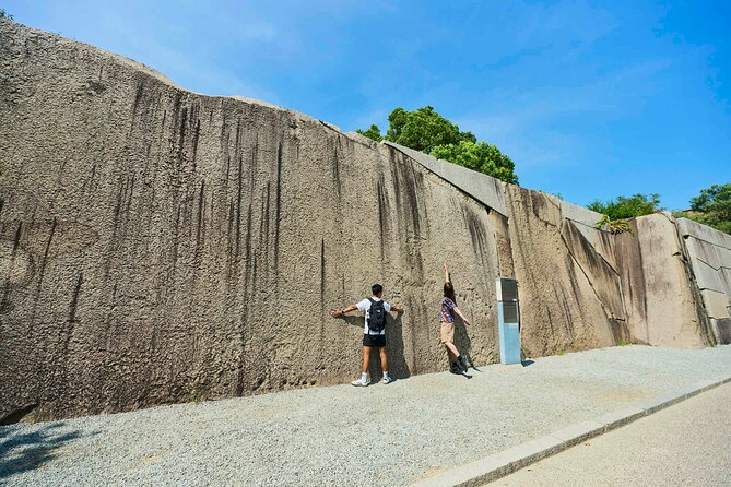 Osaka Castle Walking Tour and Castle Tower Admission - Meeting Point Details and How the Route Ends at the Top