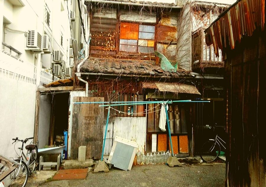 Osaka: Deep Backstreets Walking Tour with Dinner Option - Abandoned Buildings and the City’s Controversial Edges