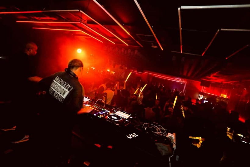 Osaka Dotonbori:GIRAFFE Nightclub Ticket with Drink/VIP Plan - Why GIRAFFE in Dotonbori hits different at night