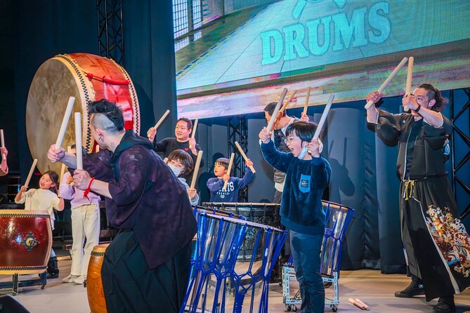 OSAKA:Feel the Power! Learn Taiko Drum from Professionals - Costume + stage performance: the souvenir part that actually sticks