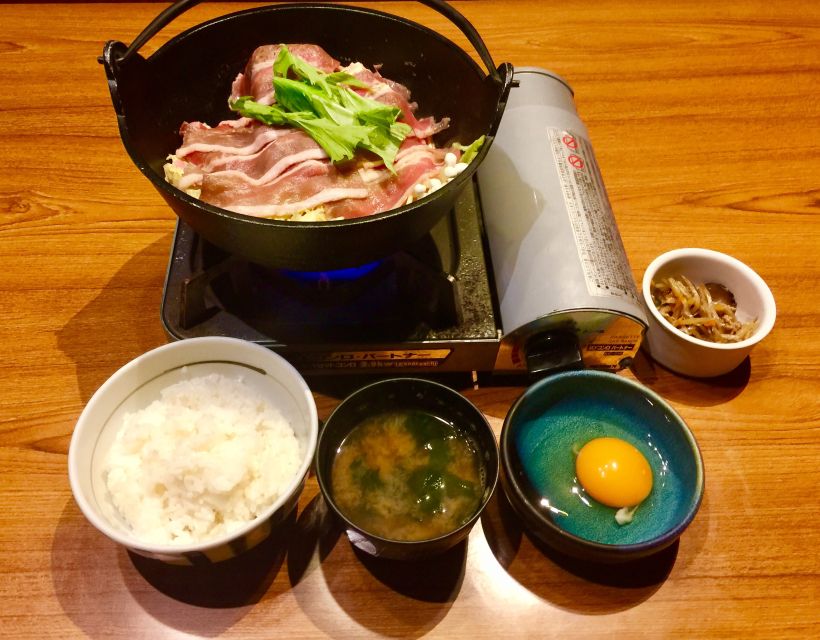 Osaka: Food Tour at Night with Tastings - How the guide turns street food into local stories