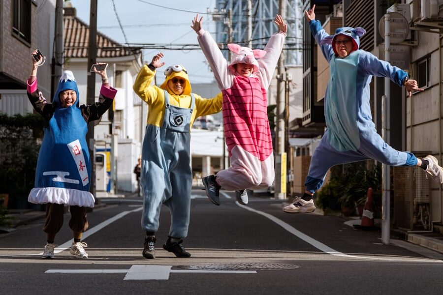 Osaka: Go Kart Tour on Osaka Streets with Guide - Costume time before you drive: fun, photos, and fresh gear