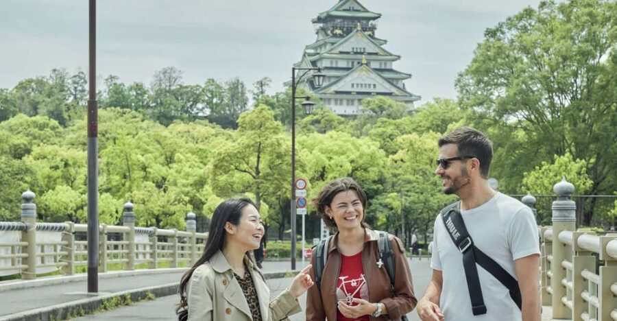 Osaka: Highlights & Hidden Gems Private Walking Tour - Why a private Osaka guide keeps it from getting chaotic