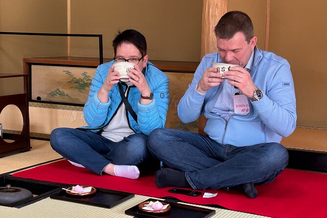 Osaka-Himeji Customize Tour with Pickup and DropOff - The Guide Makes the Day: Aki and the Photo-Friendly Approach