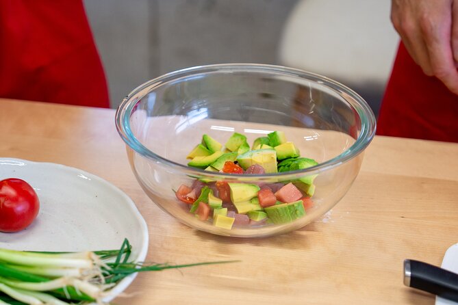 Osaka Home Feast Cooking and Sake Experience - Tasting as you cook: more than just food, it’s workflow