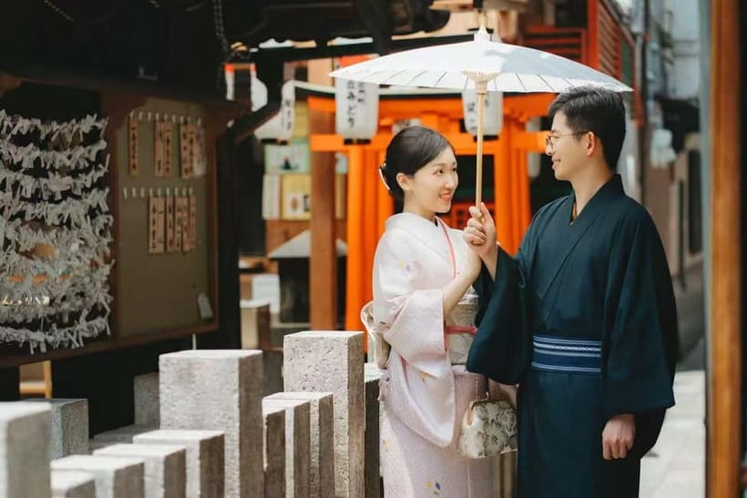 Osaka: Kimono or Yukata Rental &Photos Service Options - First Stop: Finding MEET Kimono in Nippombashi Fast