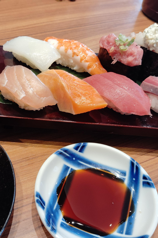 Osaka: Kuromon Market 1.5-Hour Seafood & Street Food Tour - Why the guide matters more than the checklist