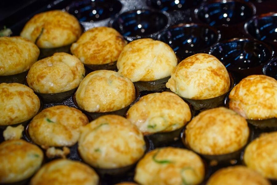 Osaka: Kuromon Market Food Walking Tour (6 stops, 6 tastes) - Who Should Book This Tour (and Who Should Skip)