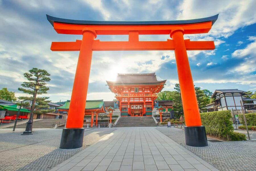Osaka/Kyoto: Arashiyama, Nara Park, Fushimi Shrine Tour - Morning in Arashiyama: Togetsukyo Bridge and Bamboo Trails Before Crowds