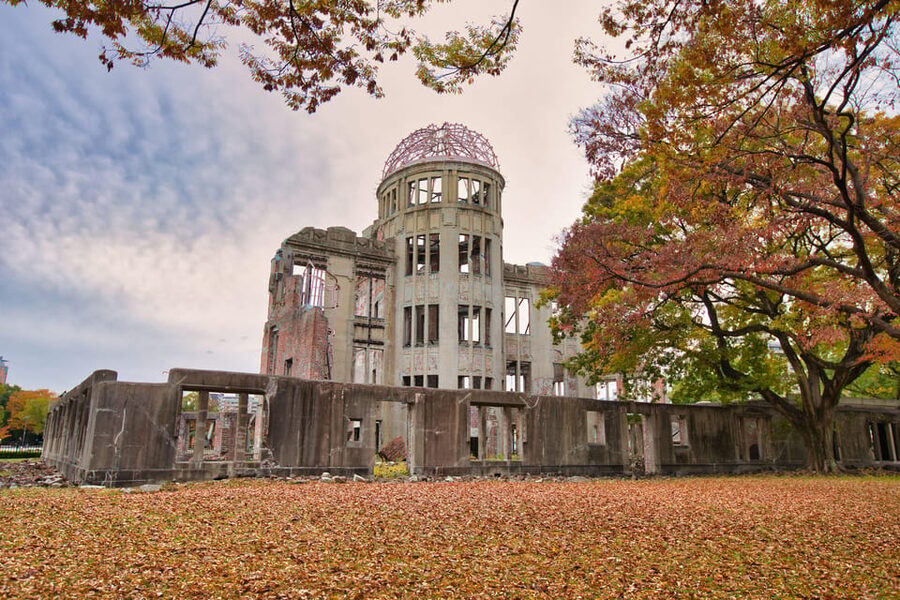 Osaka/Kyoto: Hiroshima Miyajima Bus Tour & Shinkansen Ticket - From Osaka or Kyoto to Hiroshima: the fast shinkansen start