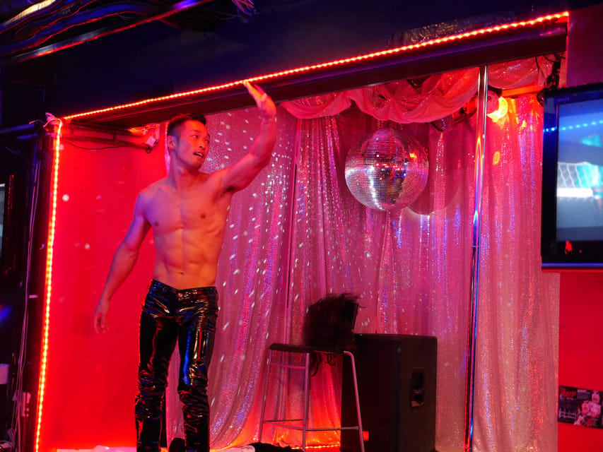 Osaka: LGBTQ+ Tour with Dinner and Drinks - How the guide keeps it fun, informed, and not awkward