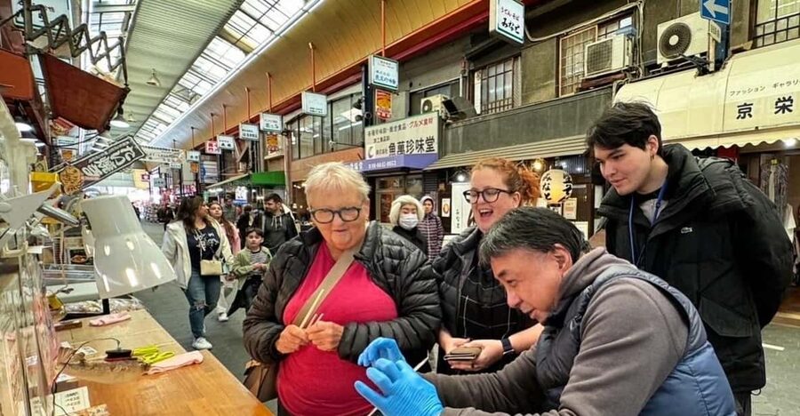 Osaka Like a Local: 6 Hours of Walking, Eating & Exploring! - A 6-Hour Walk That Shows Osaka’s Real Mood