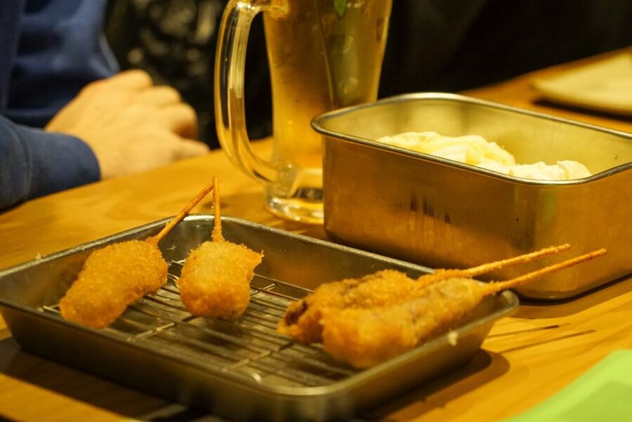 Osaka: Local Foodie Tour in Dotonbori and Shinsekai - Osaka in 3 hours: why Shinsekai plus Dotonbori is a smart combo