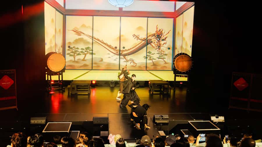 OSAKA NIGHT FUSION Japanese Taiko Kabuki Samurai Dance Show - What to watch for during the show