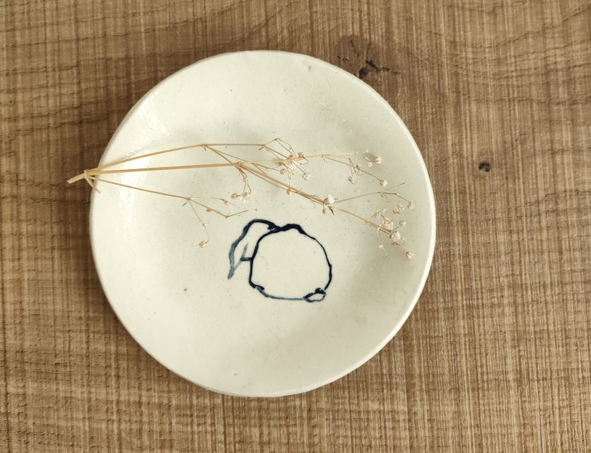 Osaka: Private Ceramic Painting Workshop - What you’ll paint: patterns, Japanese culture images, and kanji