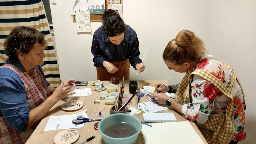 Osaka: Private Ceramic Painting Workshop - The lesson part: learning as you paint (not after)