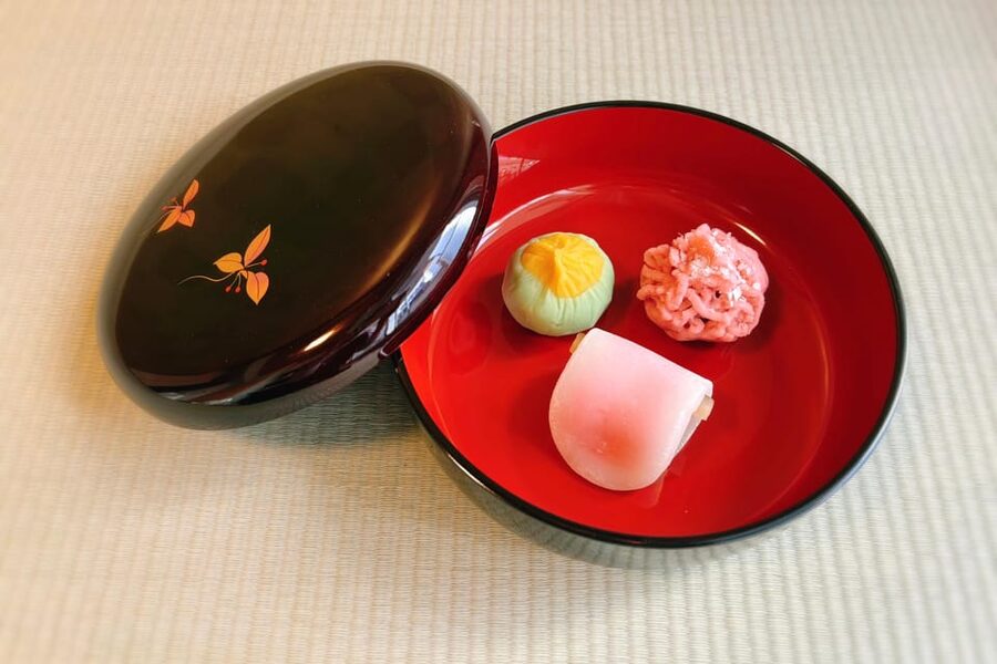 Osaka: Private Tea Ceremony Experience - Step-by-step: what happens during your 1-hour tea ceremony