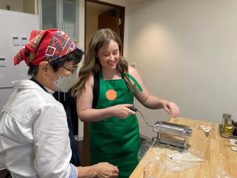 Osaka: Ramen and Gyoza Cooking Class in Dotonbori - How Long It Takes and Why the Pace Feels Right