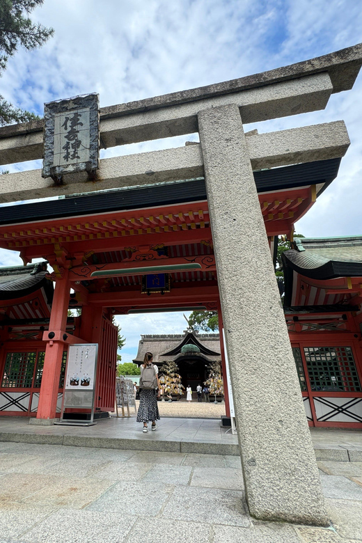 Osaka: Sumiyoshi, Osaka's Most Iconic Shrine - Private Tour - Sumiyoshi Taisha at Osaka Bay: Shinto, trade routes, and the sea god