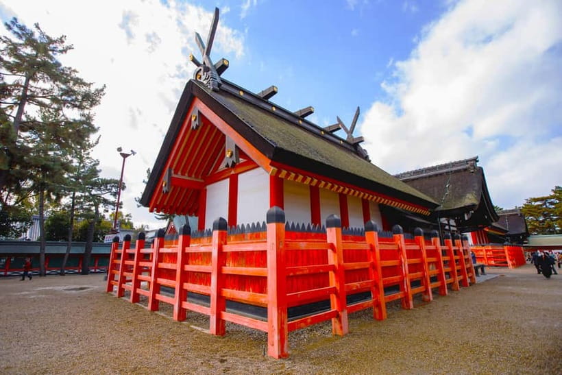 Osaka: Sumiyoshi, Osaka's Most Iconic Shrine - Private Tour - Meeting at the West Grand Torii and starting with clear directions