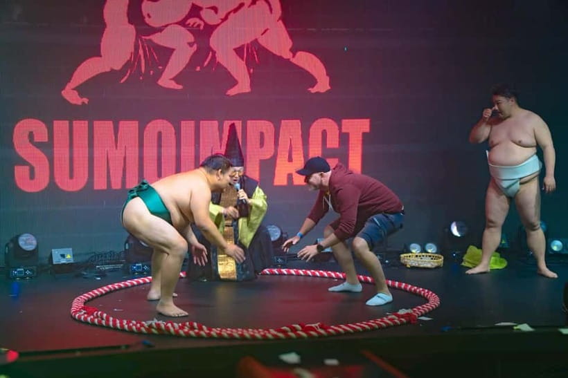 Osaka:SUMO BEATS SHOWCASE: Taiko Drum and Wagyu burger! - The traditional music layer: taiko, flute, and shamisen in sync with sumo