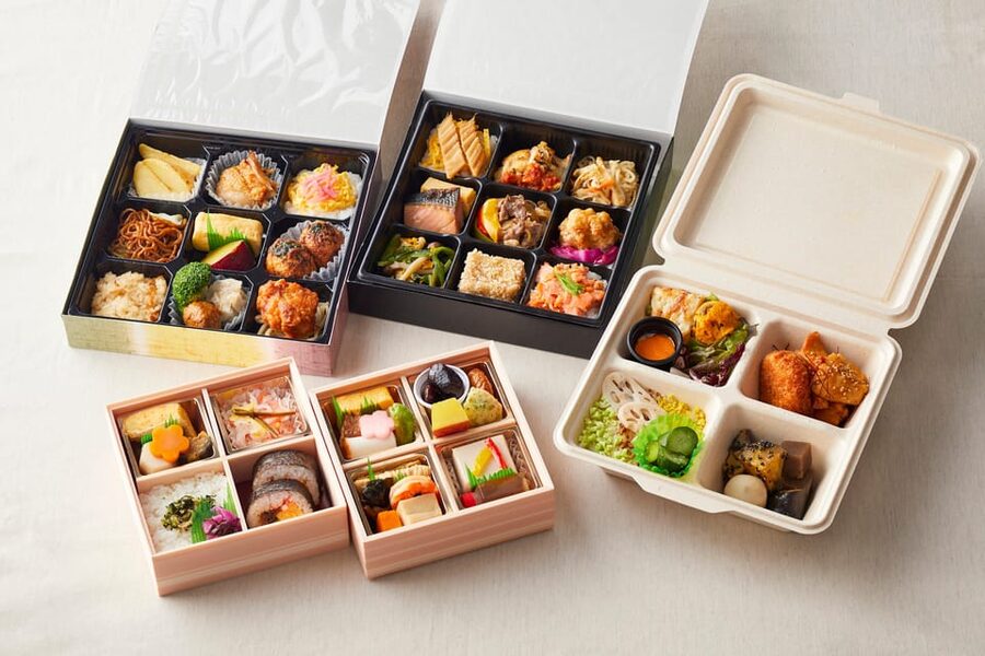 Osaka: Sumo Stage Show with Bento or Snack + Fight & Photo - The Bento or Snack + Drink Part: What You Actually Get