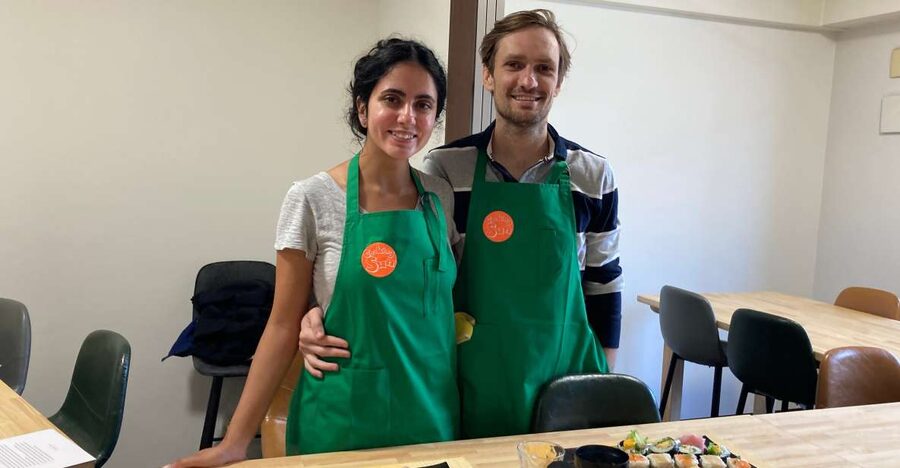 Osaka: Sushi Class in Dotonbori - Finding Cooking Sun Osaka: Room 202 and the 呼出 button