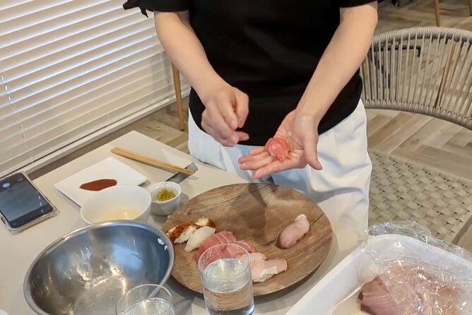 Osaka Sushi Cooking Class - Nigiri Session: Shaping Rice and Placing Toppings
