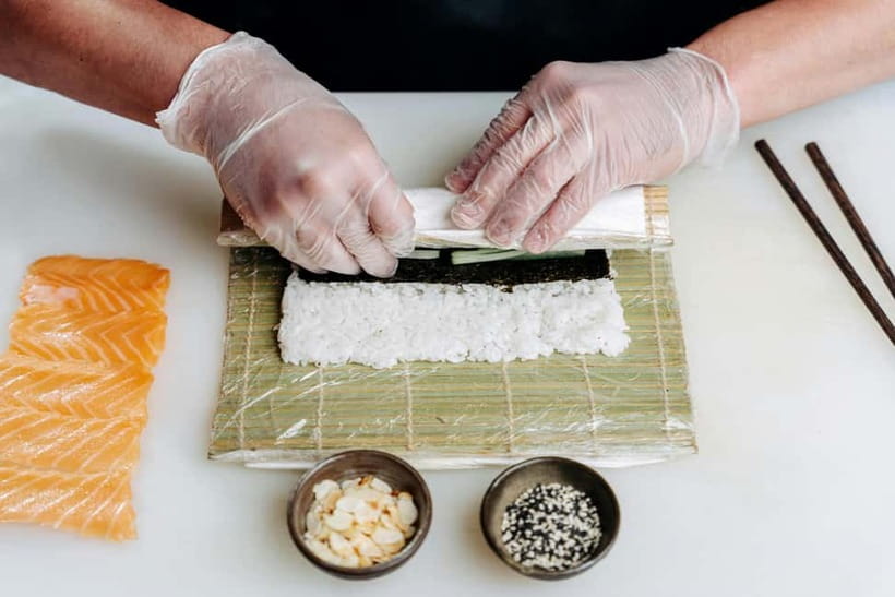 Osaka: Sushi Making Class and Dotonbori Food Tour - Who This Osaka Tour Fits Best (and Who Should Skip)
