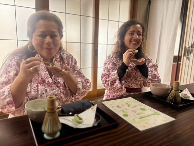 Osaka Temple Head Spa &Matcha Facial – Refresh & Glow〈90min〉 - Small group of 3: calm, but not totally silent