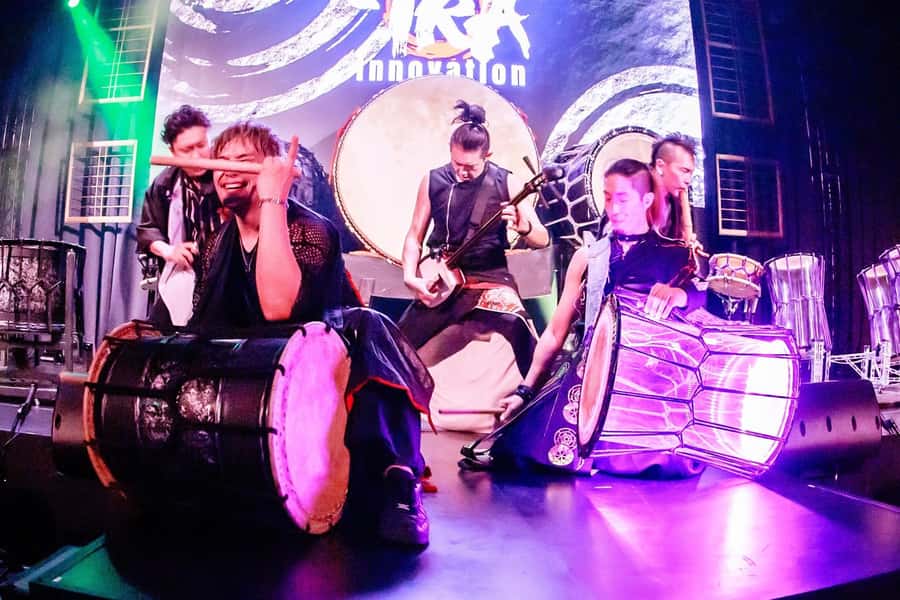 Osaka: UTAGE Japanese Taiko Live Show - The lineup: 180 cm taiko plus shamisen, shakuhachi, and shinobue