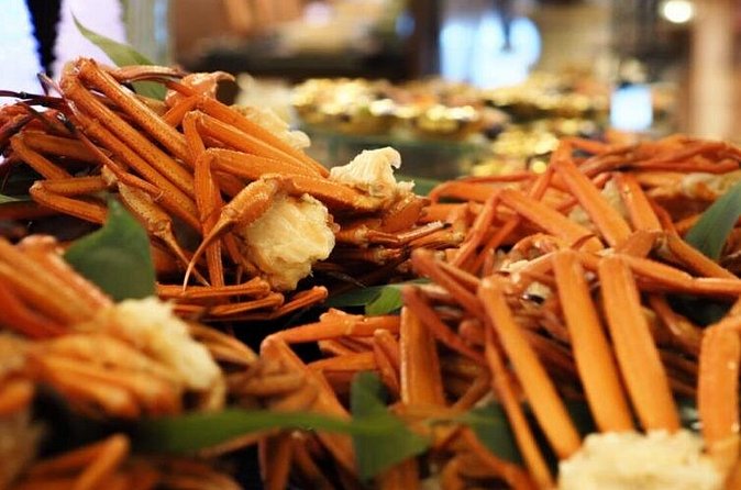 Play with Snow Crab Buffet Lunch and Strawberry Picking Bus Tour - Kobe Sanda Premium Outlets: shopping time that feels realistic