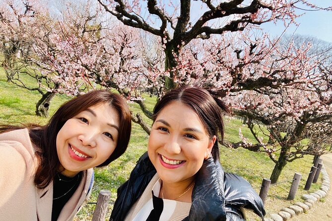 PRIVATE 6hr, Food tour from Osaka Castle, Kuromon, Dotonbori. - Food included, plus how to budget like a local