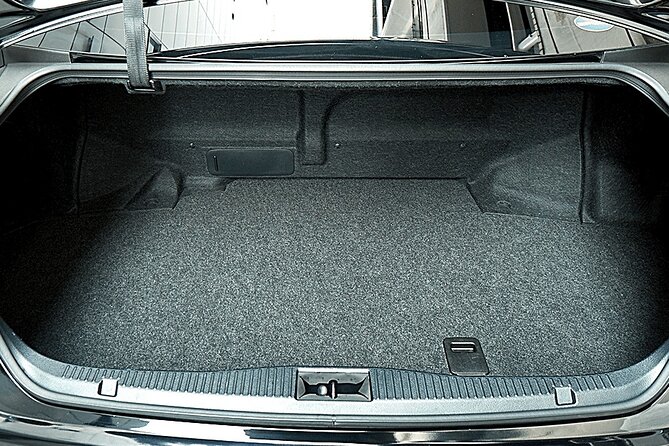 Private arrival Transfer from Kansai airport to Osaka city - Who this transfer suits best in Osaka